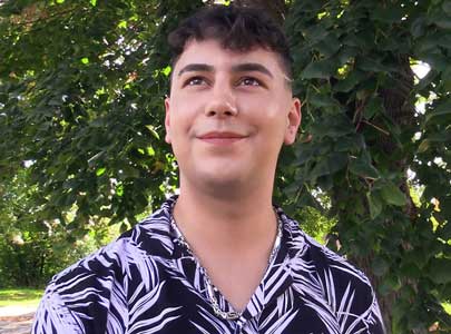 Es difícil contentar a las mujeres de Cazador Checo 812. Este pobre hombre sin duda lo confirmaría. Cuando lo conocí, estaba visiblemente afectado por la pelea que había tenido con su novia.